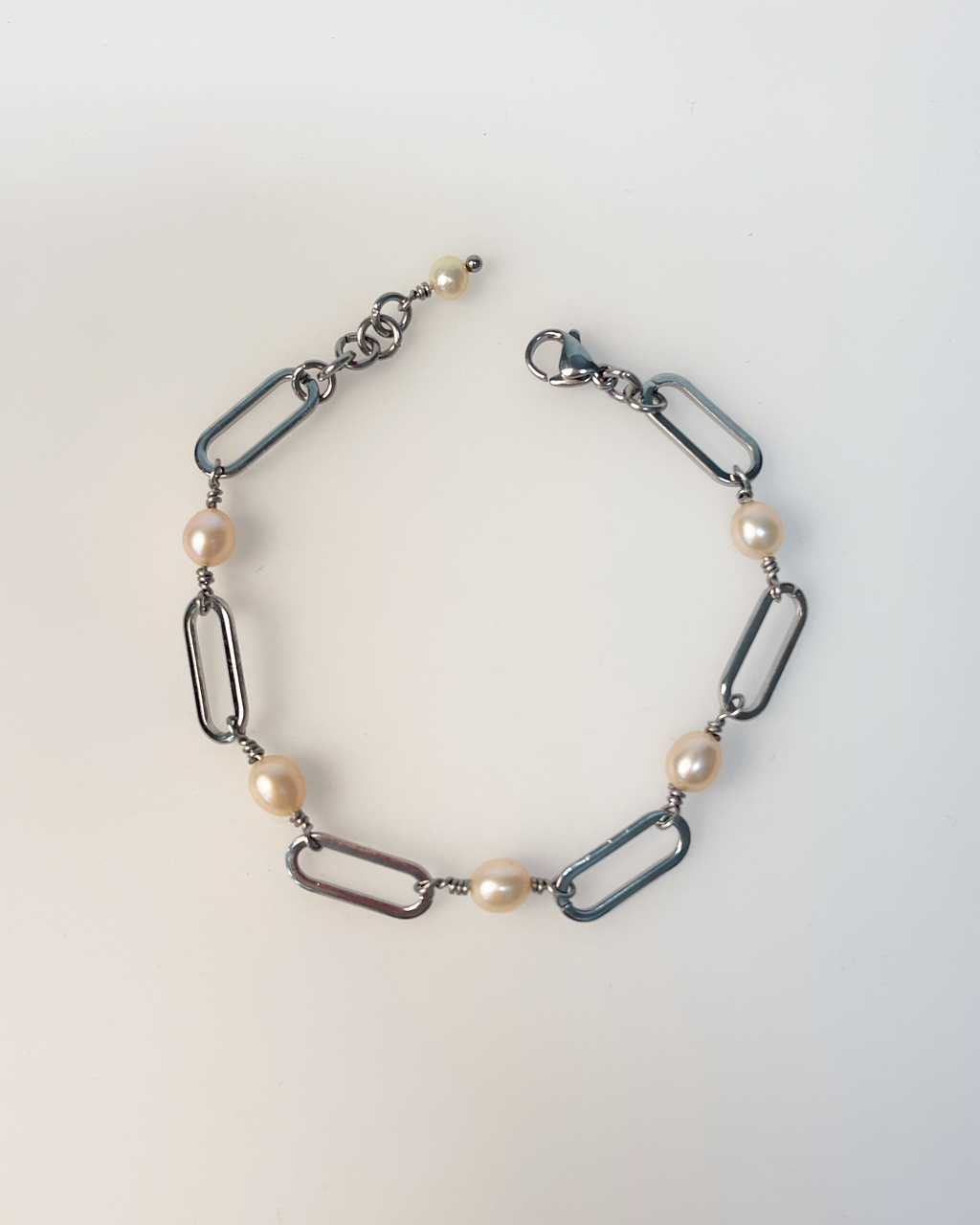 The Linda Bracelet